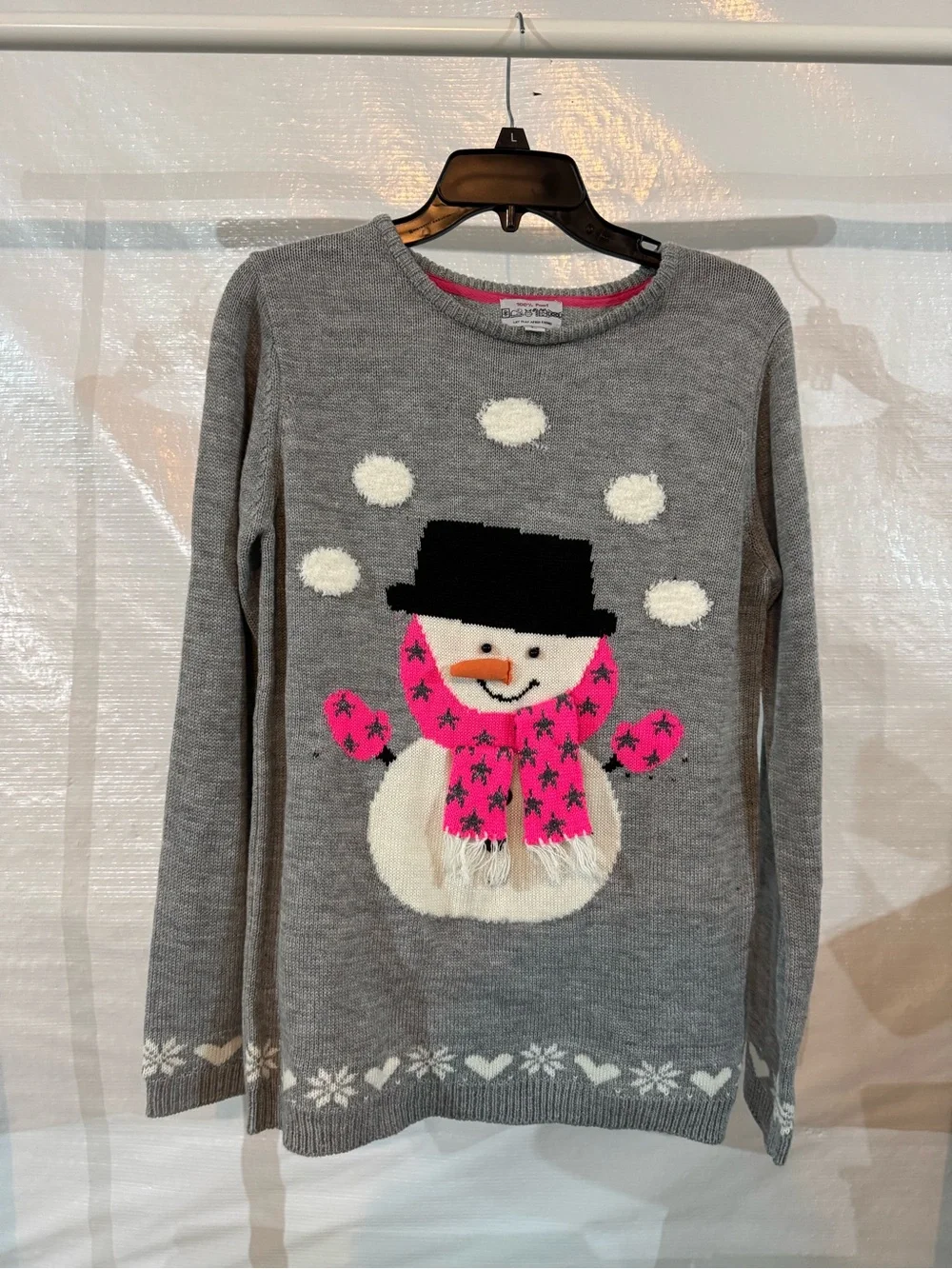 Cozy Gray Snowman Pullover Sweater with Pink Scarf